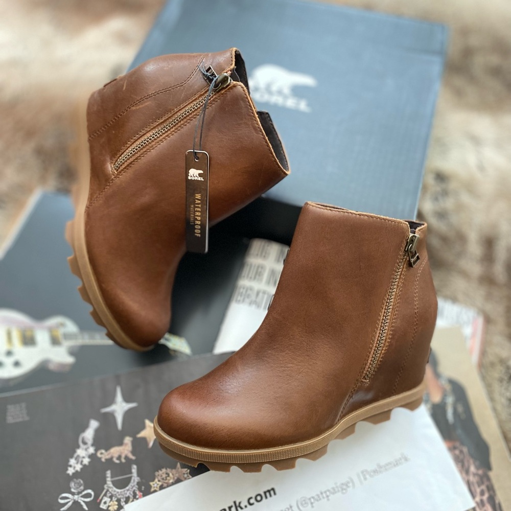 Sorel Joan Of Arctic Wedge II Zip Bootie
